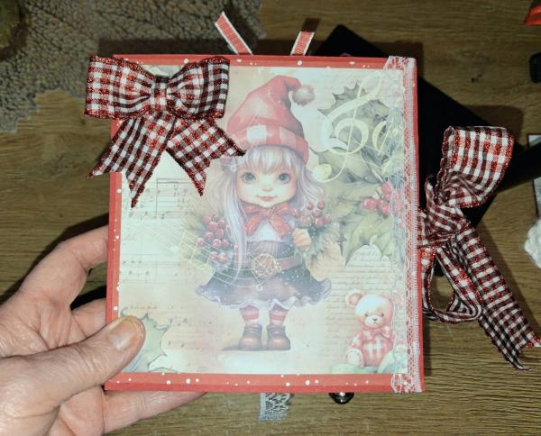 Kleines SüßesMini-Album zu Weihnachten in rot/weiß gehalten